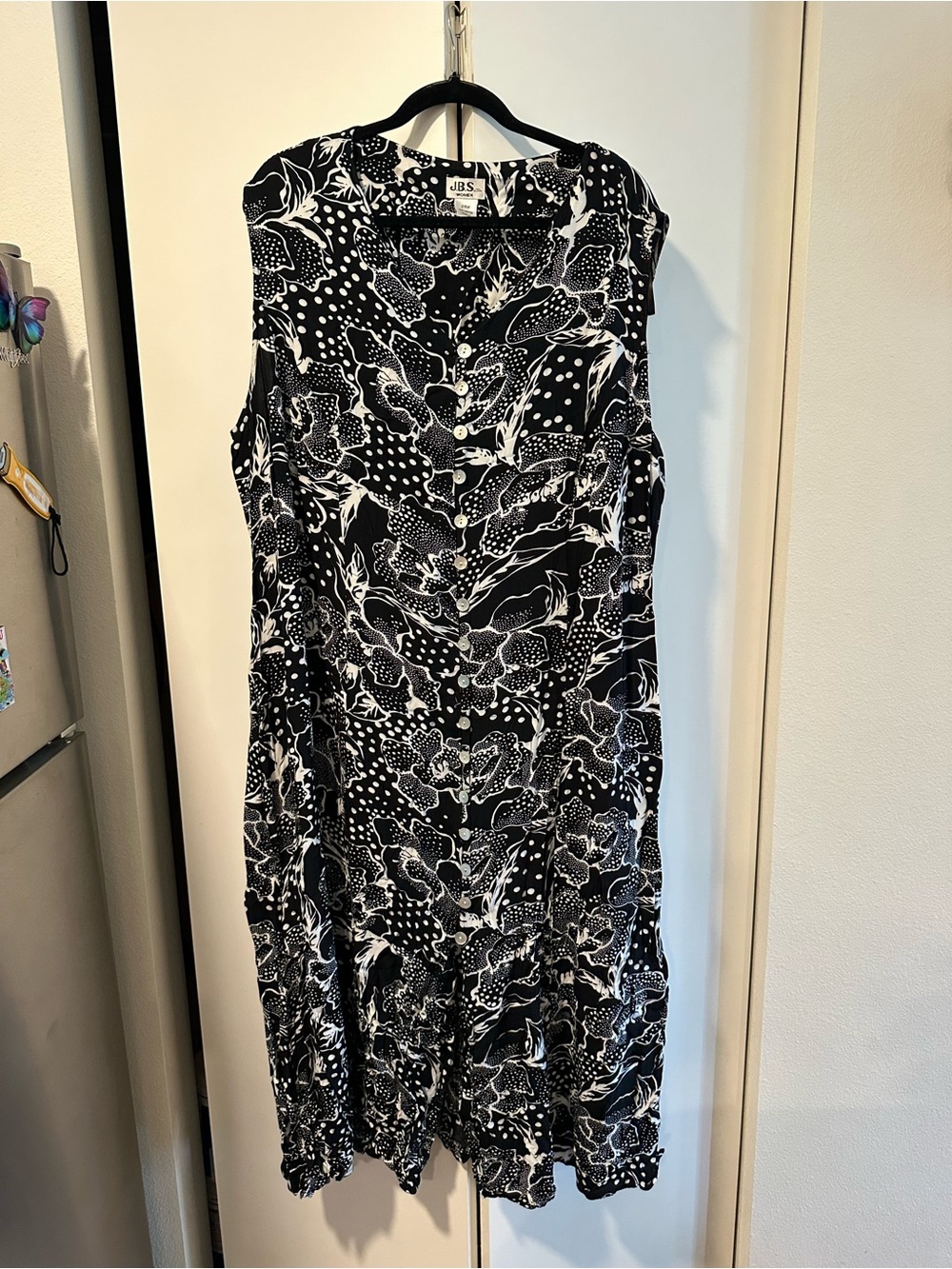 J.B.S. Black & White Floral Sleeveless Dress 24w